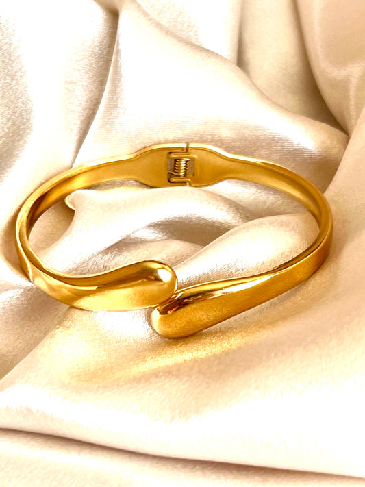 Earthen Glow Stainless Steel Gold Cuff