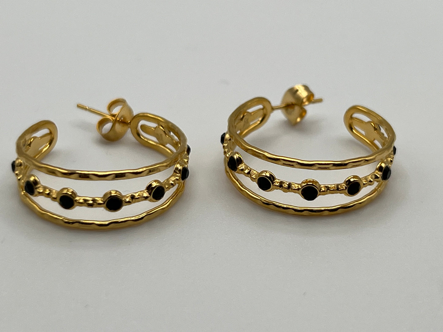 Eel Round Earrings