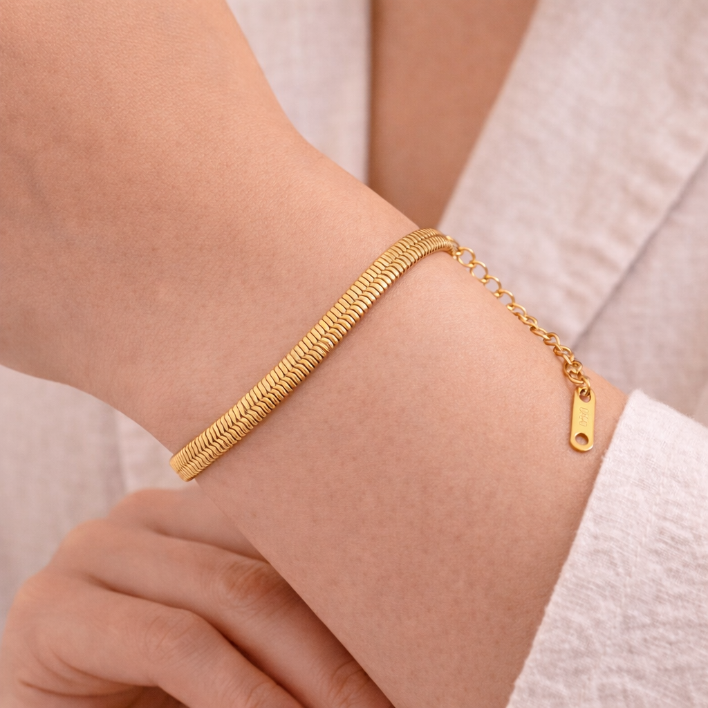 Sleeky Stainless Steel Bracelet